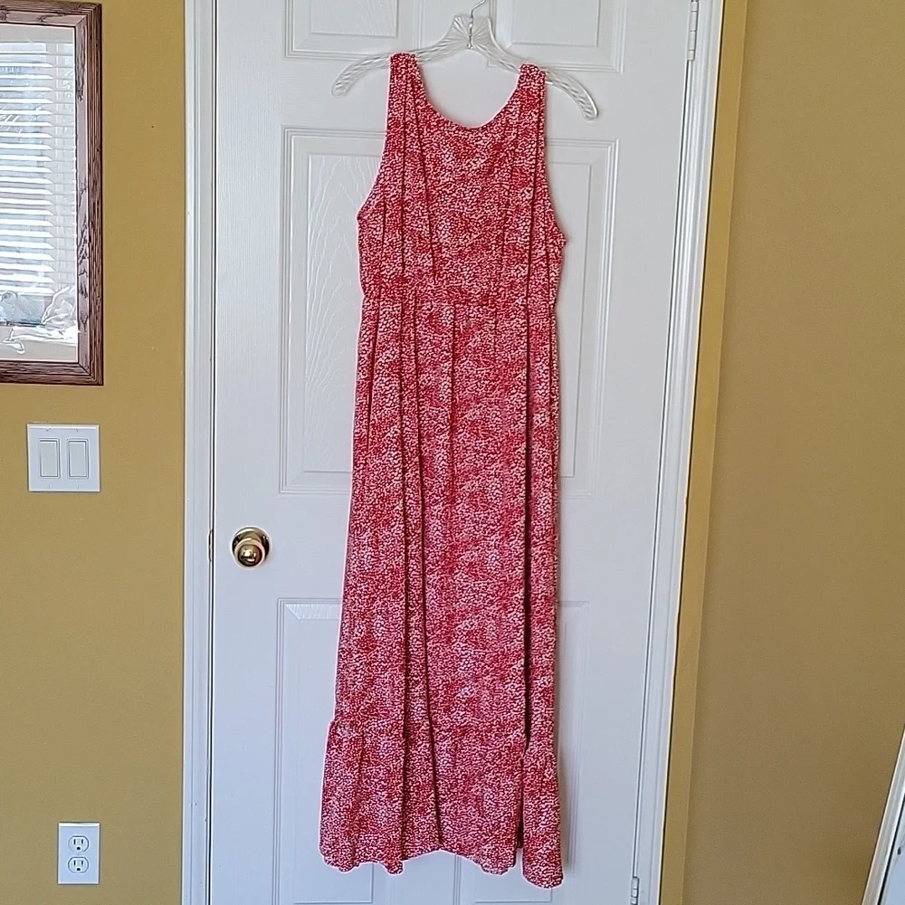 Red and white ditsy print dress - Picture 1 of 6